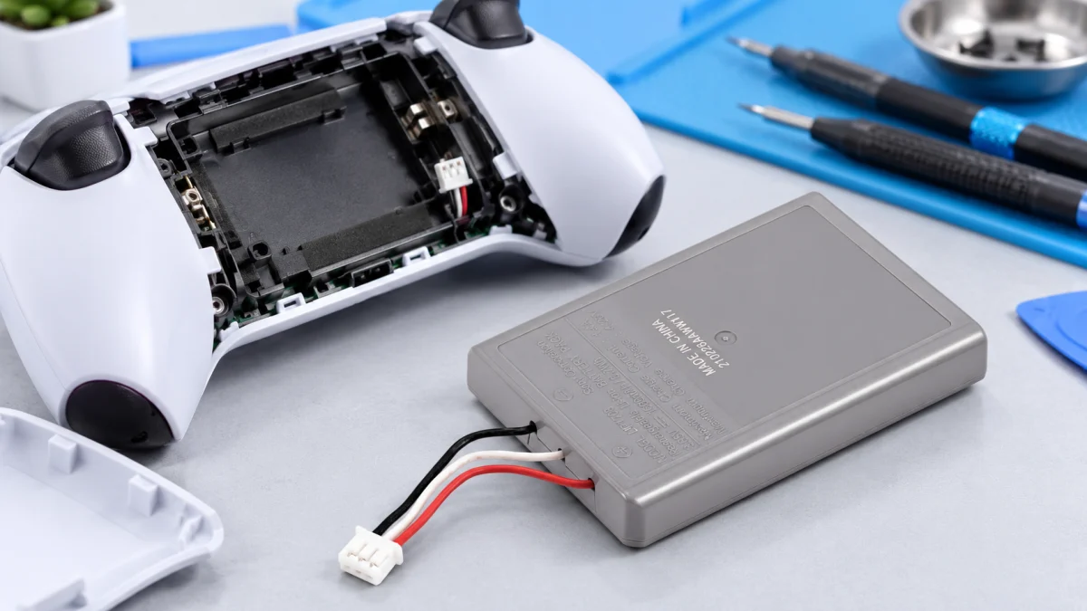 Замена батареи PS5 DualSense